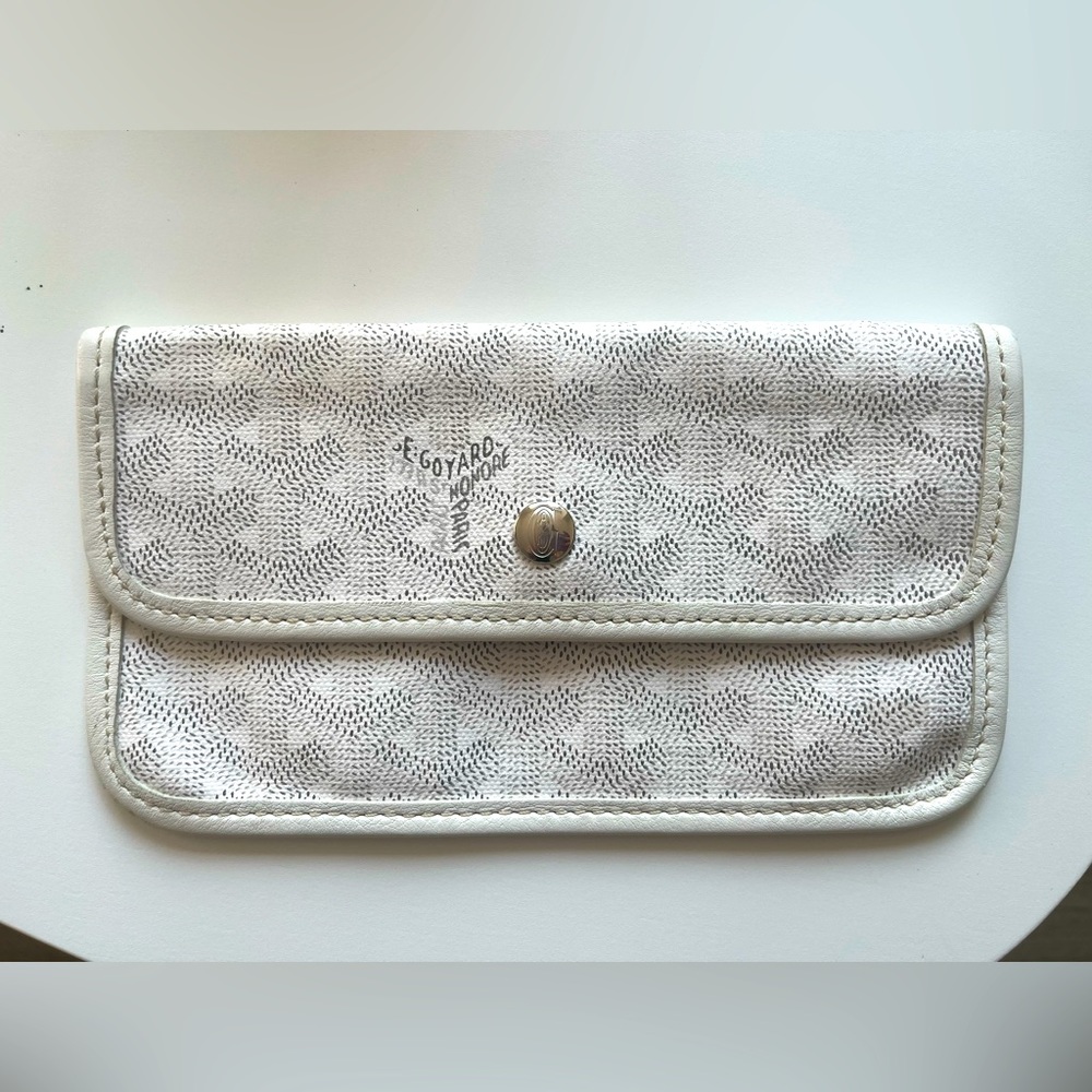 Goyard Coin/Cash Wallet Attachment in White
